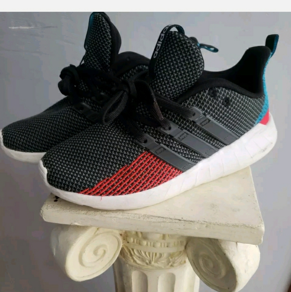 Adidas Questar Flow Mesh Sneaker